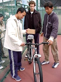 �����g�ݗ��Ăď���ċA����