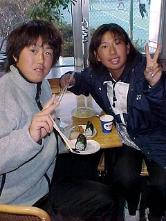 �R�����������i���j�A�ѓ��v���q�����i�E�j